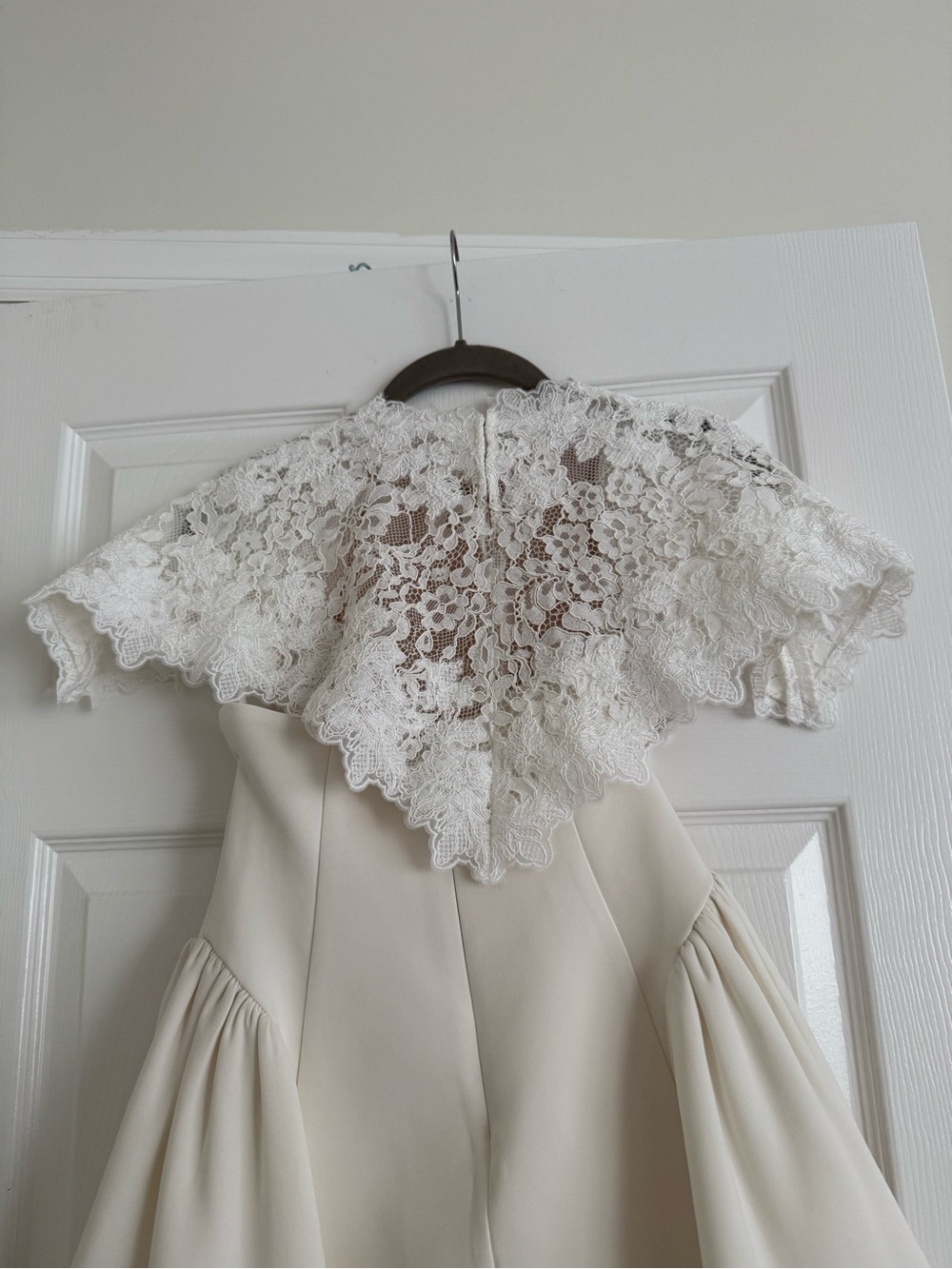 HELSA Mademoiselle Lace Overlay Mini Dress Ivory White NEW with tags - Picture 7 of 13